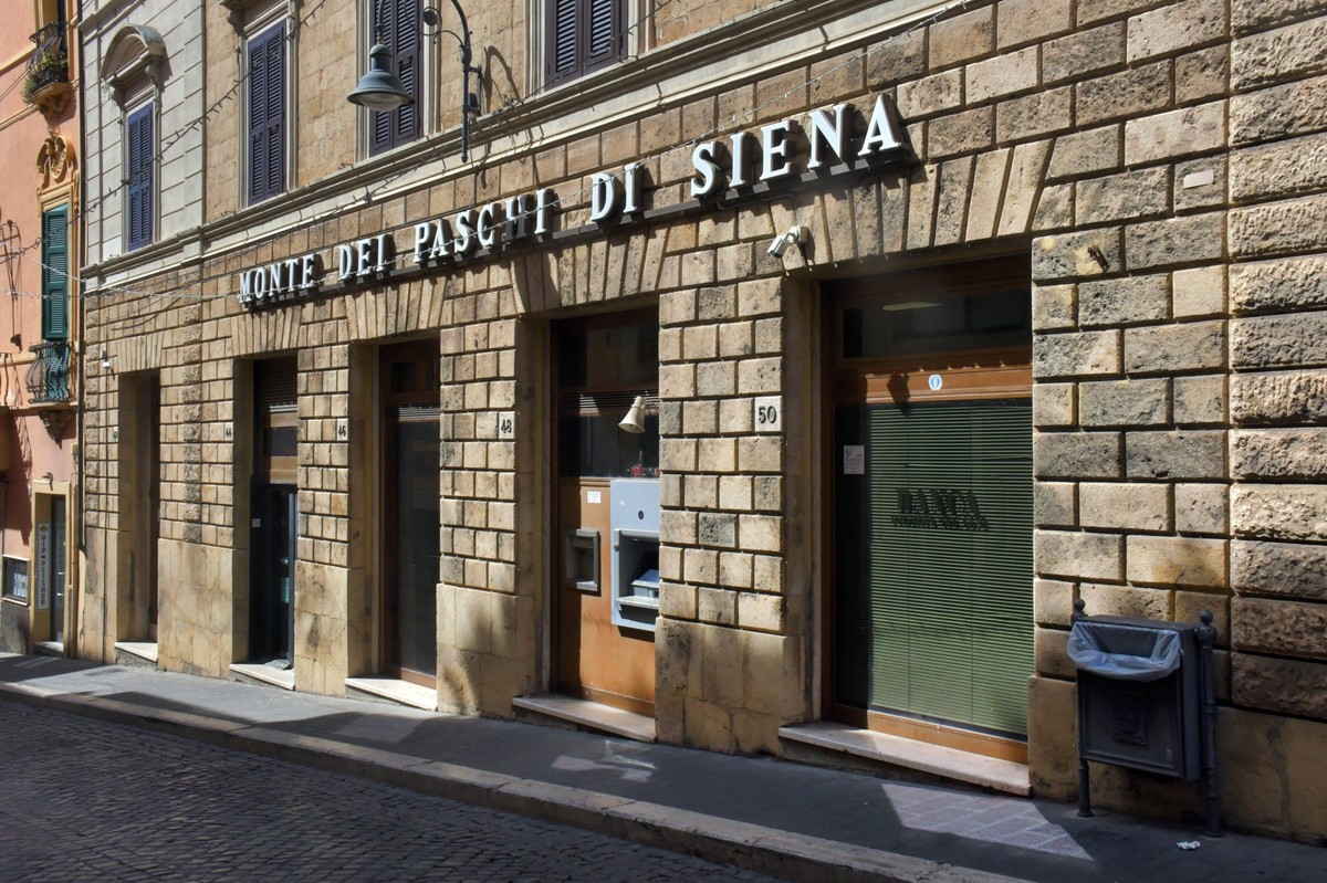 Banques: Monte dei Paschi lance une offre sur Mediobanca pour 13,3 milliards.