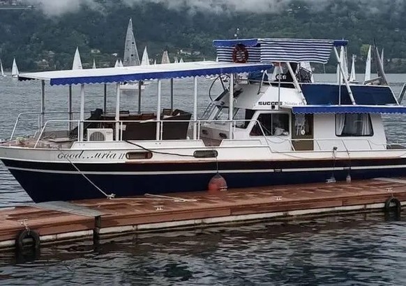 Schiffbruch Lago Maggiore: Auf diesem Boot namens «Good … uria» soll das Fest mit 25 Personen stattgefunden haben. (Mai 2023)