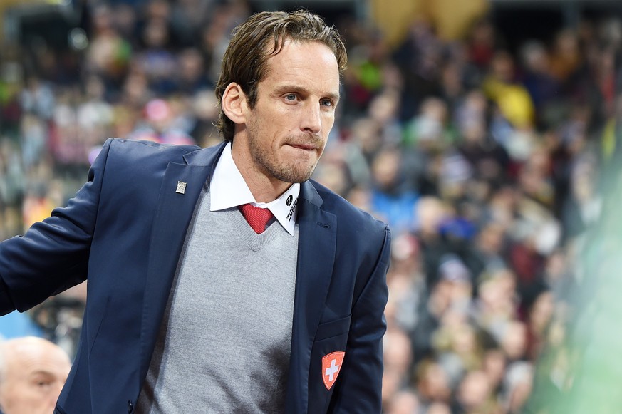 Team Suisse coach Patrick Fischer during the game between Team Suisse and Dinamo Riga at the 91th Spengler Cup ice hockey tournament in Davos, Switzerland, Tuesday, December 26, 2017. (Keystone/Melani ...