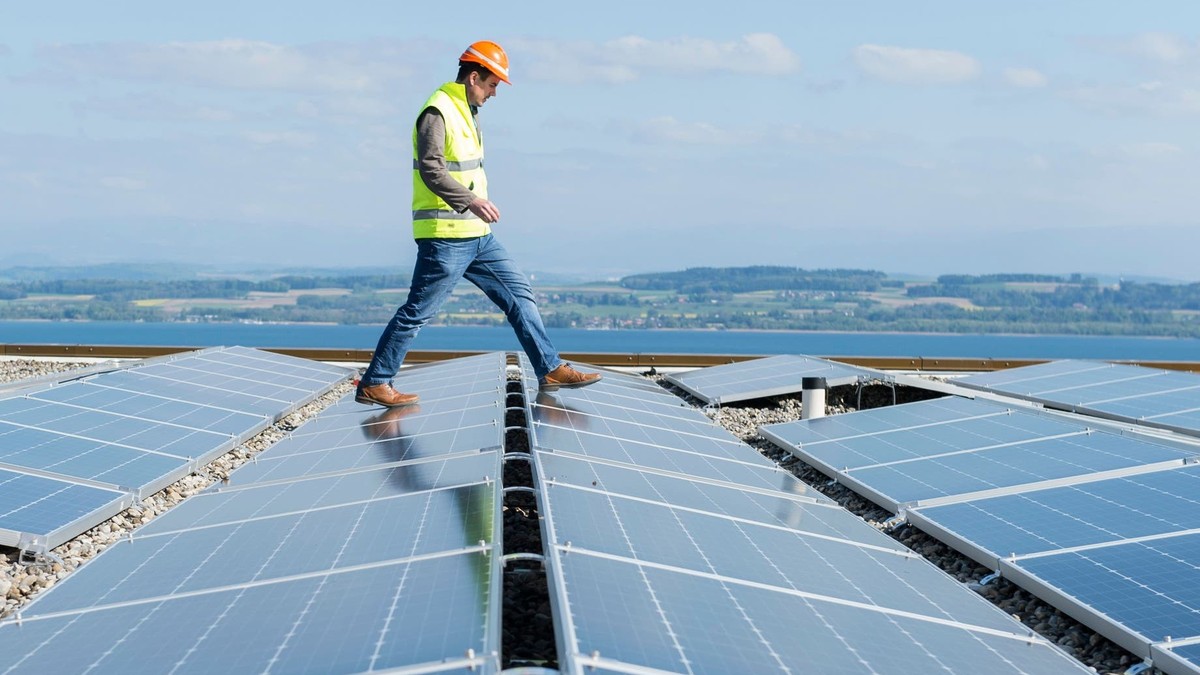 Die politischen Zeichen stehen auf Ausbau: eine Solaranlage in der Schweiz.