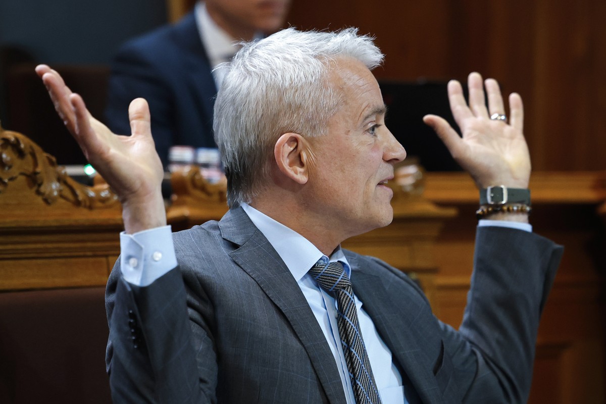Bundesrat Beat Jans spricht in der ausserordentlichen Session "Asyl", waehrend der Fruehlingssession der Eidgenoessischen Raete, am Dienstag, 10. Maerz 2026 im Staenderat in Bern. (KEYSTONE/ ...