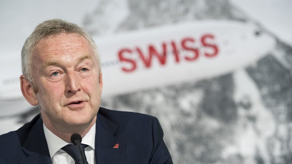 CEO Thomas Kluehr spricht an der Bilanzmedienkonferenz der Swiss International Air Lines, aufgenommen am Donnerstag, 16. Maerz 2017 in Kloten Zuerich. (KEYSTONE/Ennio Leanza)

Thomas Kluehr, CEO Swiss ...