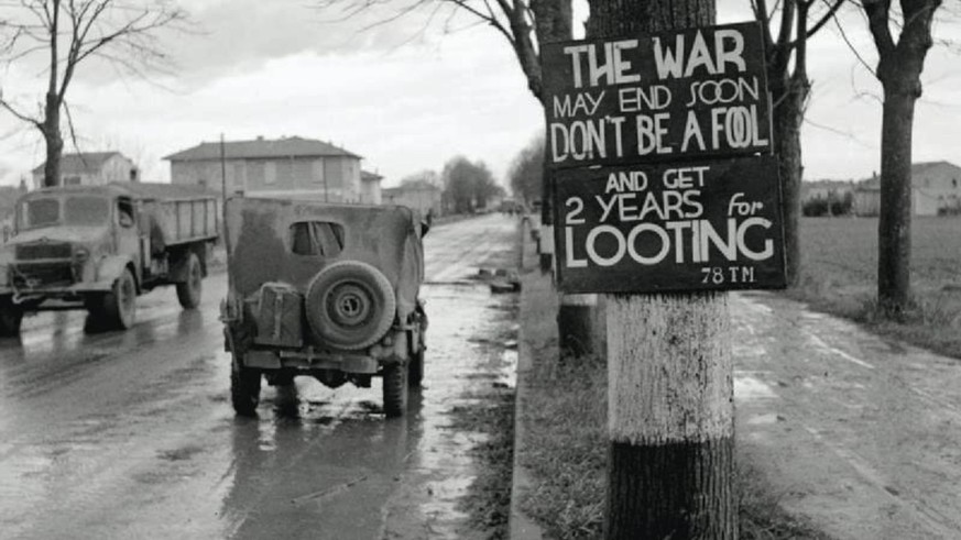 Een bord met waarschuwing voor soldaten