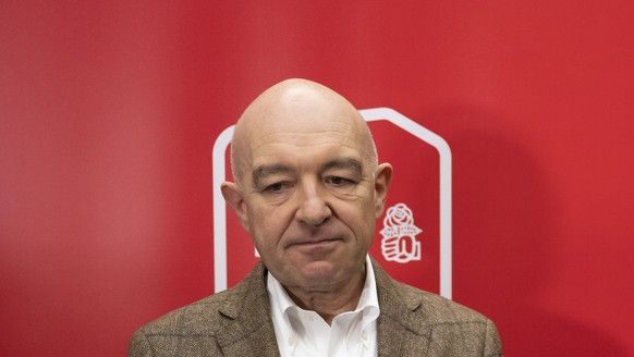 Staenderat Daniel Jositsch (ZH) reagiert an einem Point de presse zum Beschluss der SP-Bundeshausfraktion ueber die Kriterien fuer die Bundesratsersatzwahl von Bundesraetin Simonetta Sommaruga, am Fre ...