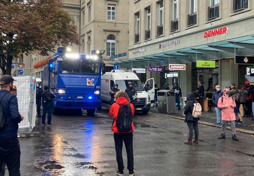 Der Bundesplatz wurde von der Polizei abgeriegelt.