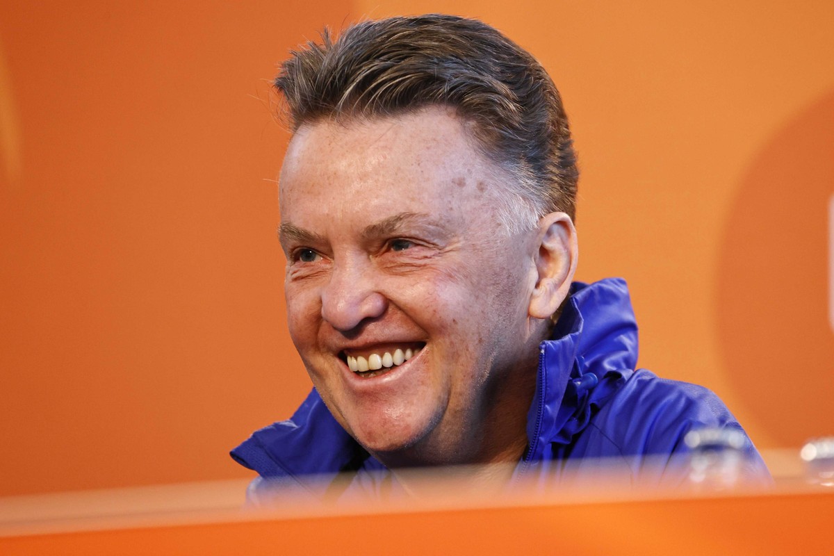 epa09848936 Dutch national soccer team head coach Louis van Gaal smiles during a press conference at the KNVB Campus in Zeist, Netherlands, 25 March 2022. The Netherlands will play two International F ...