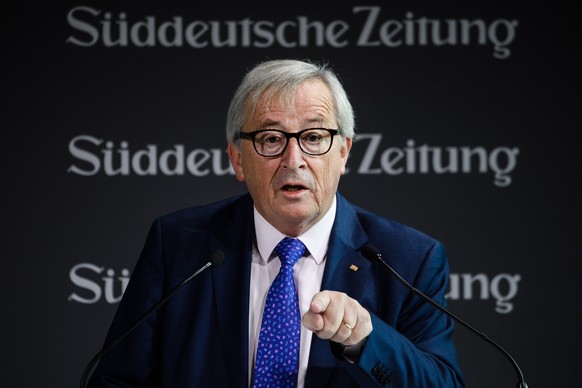 epa07160773 European Commission President Jean-Claude Juncker speaks during the Sueddeutsche Zeitung Economic Summit in Berlin, Germany, 12 November 2018. The economic summit of the German Sueddeutsch ...