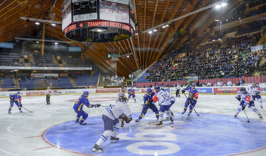 Champions-League-Atmosphäre in Davos: Ein bisschen mehr als 3252 Zuschauer hätten's sein dürfen.