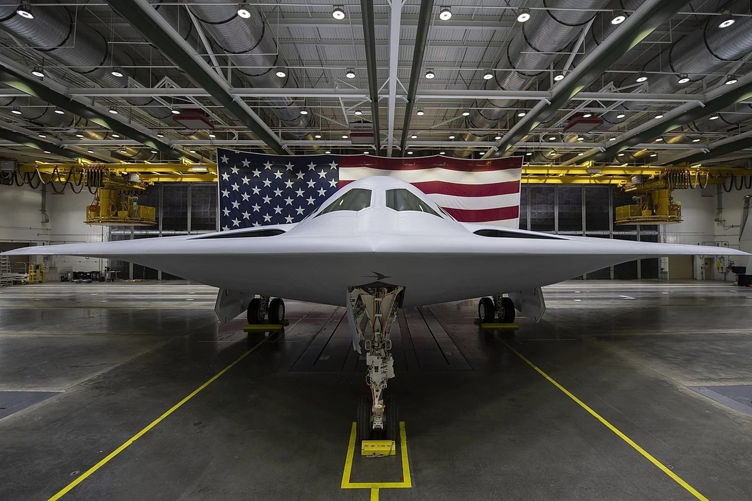 Northrop Grumman B-21 Raider in a hangar at Plant 42, Palmdale, California.  https://en.wikipedia.org/wiki/Northrop_Grumman_B-21#/media/File:B-21_Plant_42_hangar.jpg