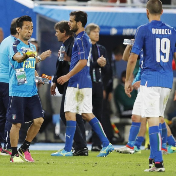 Takahiro Yamamoto (ITA), JULY 2, 2016 - Football / Soccer : UEFA EURO EM Europameisterschaft Fussball 2016 Quarter-finals match between Germany 1-1 Italy at the Stade de Bordeaux in Bordeaux, France.  ...