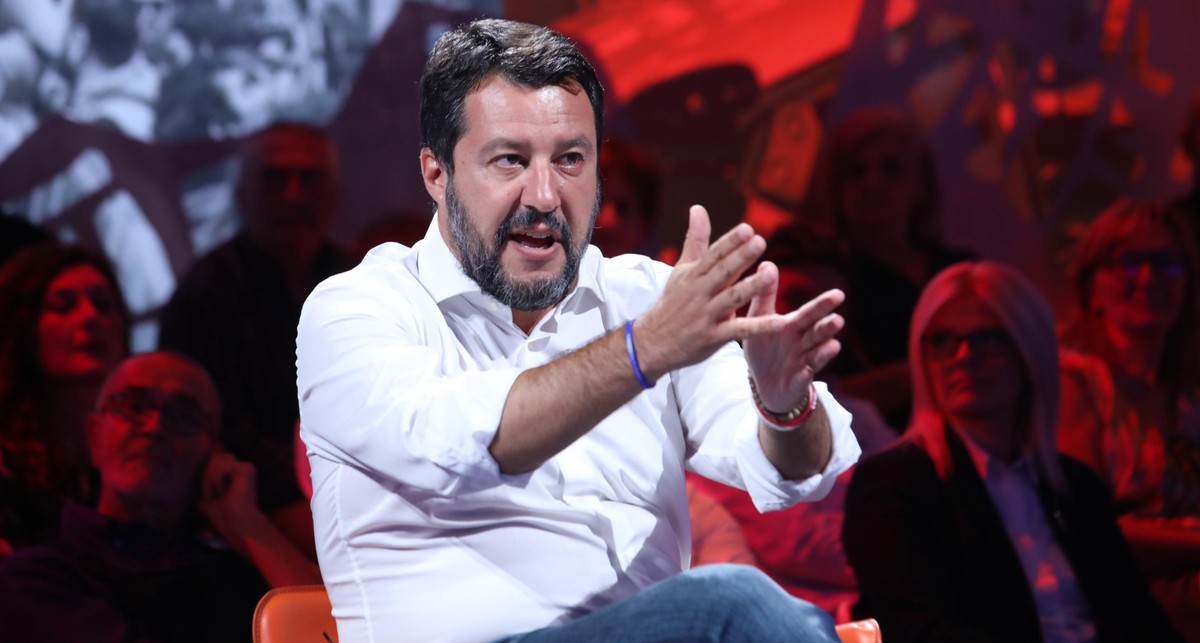epa07838223 Italian Lega party's Secretary Matteo Salvini attends the Rete4 Italian program 'Dritto e rovescio' conducted by Italian journalist Paolo Del Debbio in Milan, Italy, 12 Sept ...