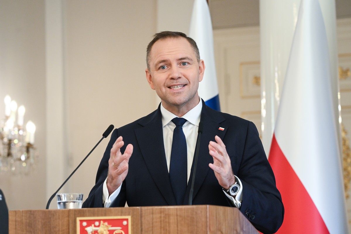epa12364024 Poland ́s President Karol Nawrocki at a joint press conference which is held together with Finland's President Alexander Stubb at the Presidential Palace in Helsinki, Finland, 09 Sept ...