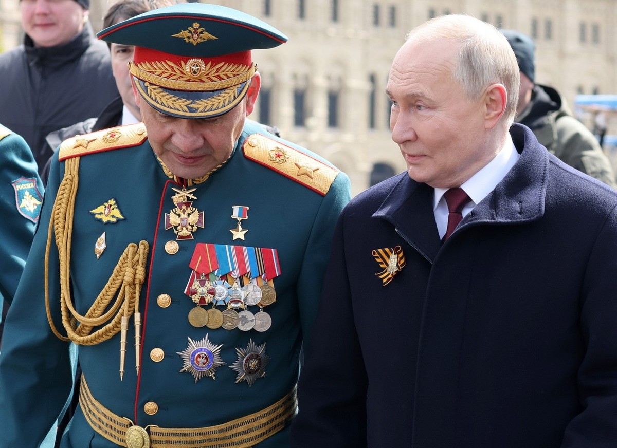 epa11335996 (FILE) - Poutine a limogé son ministre de la Défense, Sergueï Choïgou. EPA/MIKHAEL KLIMENTYEV / SPUTNIK / KREMLIN POOL MANDATORY CREDIT