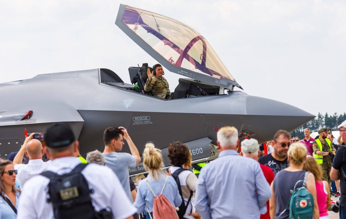 Flugvorführung eines F-35 Kampfjets der US Air Force in Deutschland, 2024.