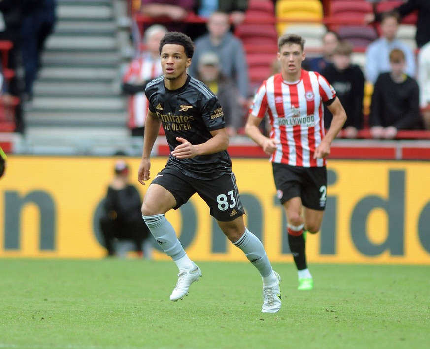 Football - 2022 / 2023 Premier League - Brentford vs Arsenal - Cinch Community Stadium - Sunday 18th September 2022 Ethan Nwaneri of Arsenal became the youngest Premier league player at 15 years and 1 ...