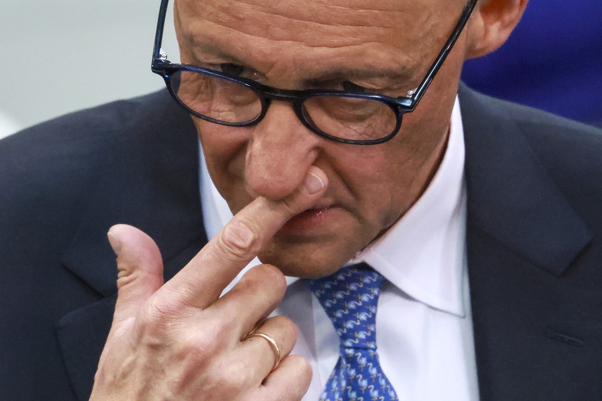 epa12077757 German Chancellor-designate and Christian Democratic Union (CDU) party chairman Friedrich Merz reacts ahead of the second round of voting at the Bundestag in Berlin, Germany, 06 May 2025.  ...