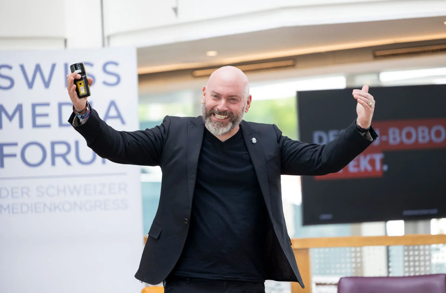Trug bei den letzten Wahlen zum Erfolg der SPD bei: Dennis Lück, hier bei einem Auftritt am SwissMediaForum 2023 in Luzern.