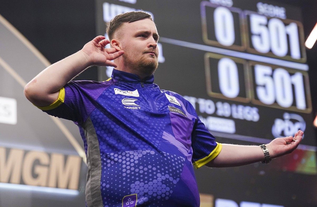 2024 BetMGM Premier League Darts, Play-Offs, O2 London Luke Littler during the 2024 BetMGM Premier League Darts Play-Offs at The O2 Arena, London, England, United Kingdom on 23 May 2024 Editorial use  ...