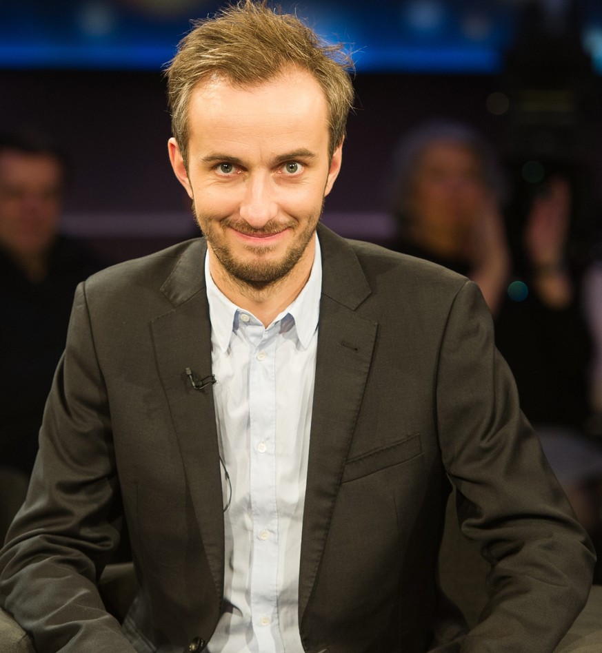 Böhmermann attackiert Merkel: «Hat die Bundeskanzlerin eigentlich die ganze Nummer gesehen?»