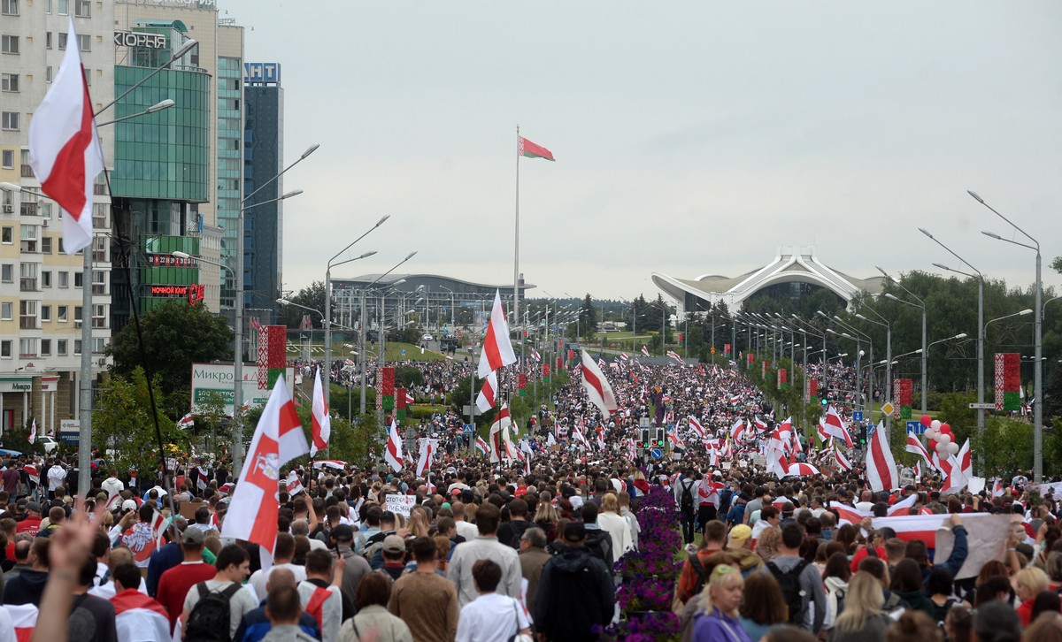 epa08651295 Belarus people attend a protest rally against the results of the presidential elections, Minsk, Belarus, 06 September 2020. Opposition activists continue their every day protest actions, d ...