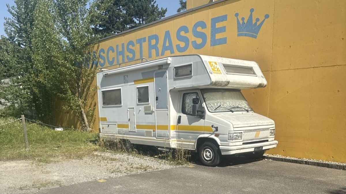 Winterthurer-Polizei-versteigert-herrenloses-Wohnmobil