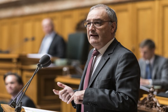 Bundesrat Guy Parmelin spricht zur Initiative ÒStop der HochpreisinselÓ, an der Fruehlingssession der Eidgenoessischen Raete, am Montag, 9. Maerz 2020 im Nationalrat in Bern. (KEYSTONE/Alessandro dell ...