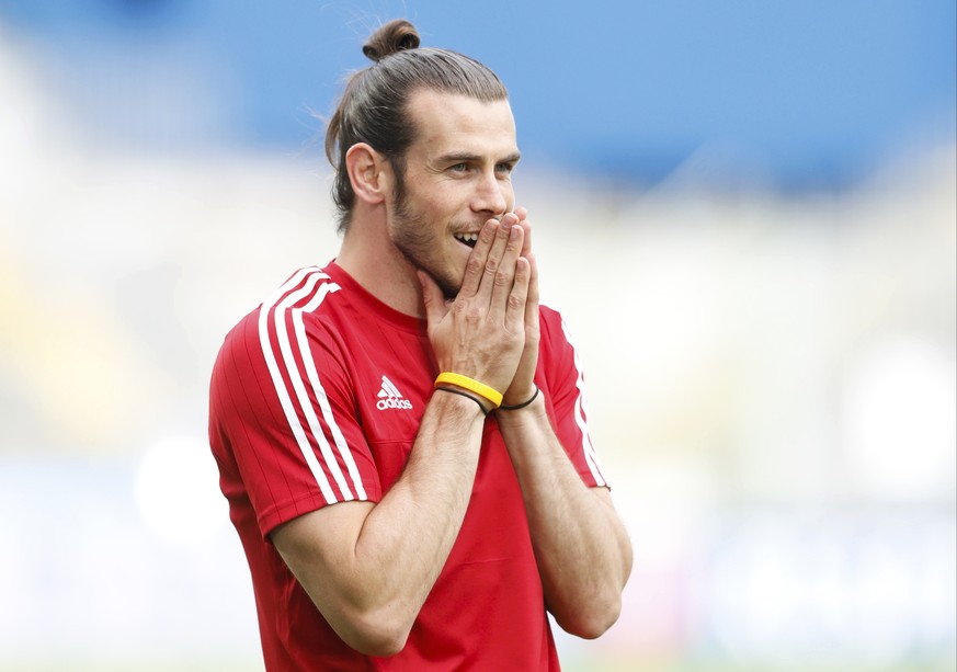 Dieser kleine Frechdachs: Gareth Bale provoziert die Engländer im Vorfeld der Partie.