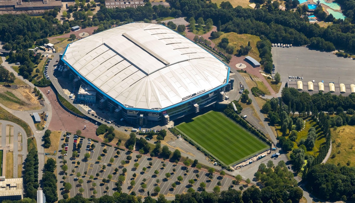 Luftbild vom ARENAPARK Schalke, Veltinsarena und Schalke Trainingspl