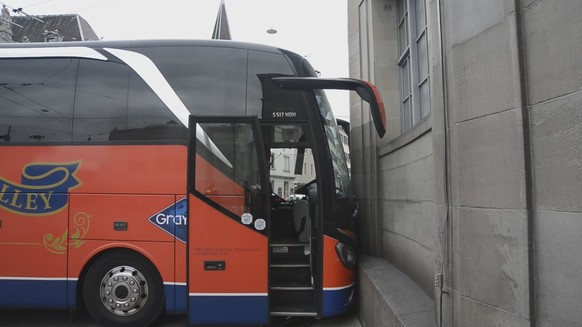 Touristen Bus Unfall Kunstahus Zürich