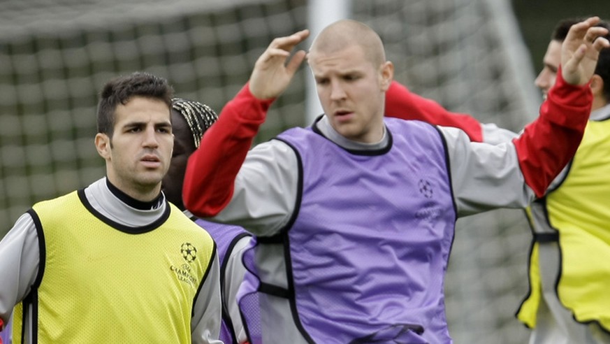 From left, Arsenal&#039;s Andrey Arshavin, Tomas Rosicky, Francesc Fabregas and Philippe Senderos in action during a training session at the Arsenal training ground in north London, Tuesday, Nov. 3, 2 ...