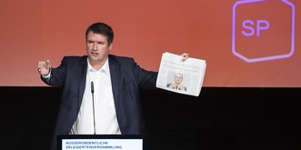 Levrat setzt sich durch: SP-Delegierte stimmen Steuervorlage/AHV-Paket zu 