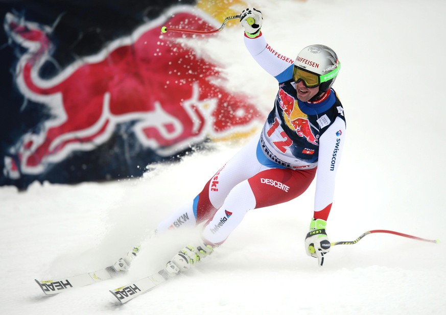 Beat Feuz freut sich über seine tolle Leistung.