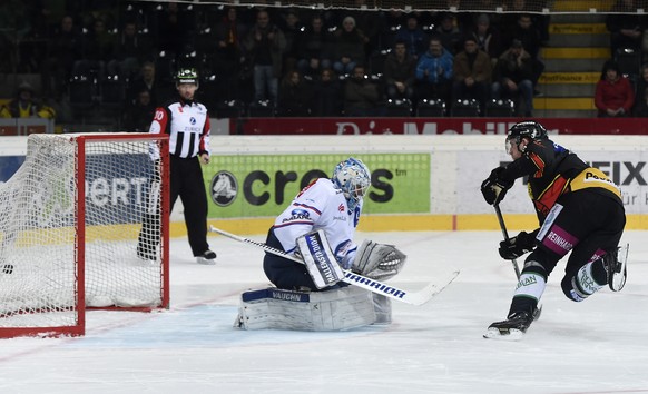 Justin Krueger entscheidet das Spiel gegen den ZSC im Penaltyschiessen.