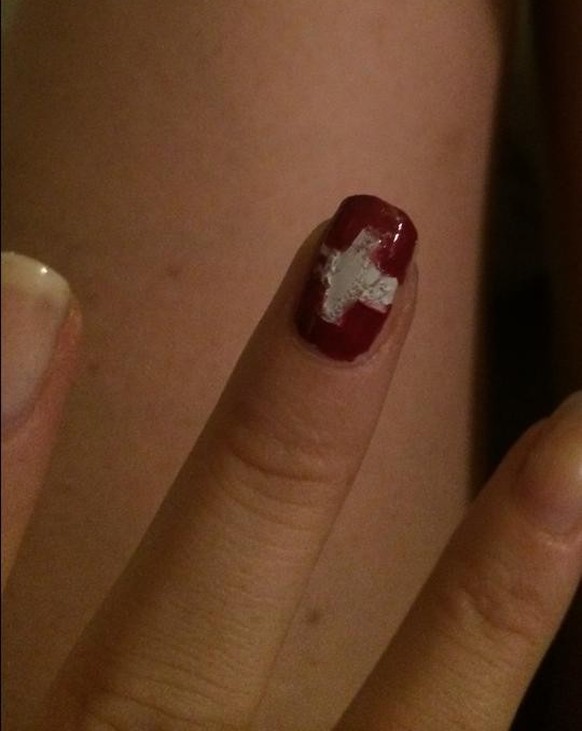 DIY Fail: Nägel im Schweiz-Design