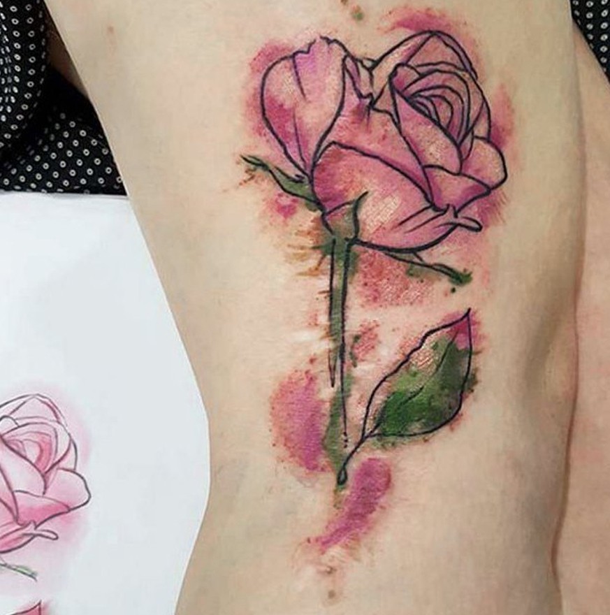 12 Muttermale, die durch kreative Tattoos zu Kunstwerken wurden