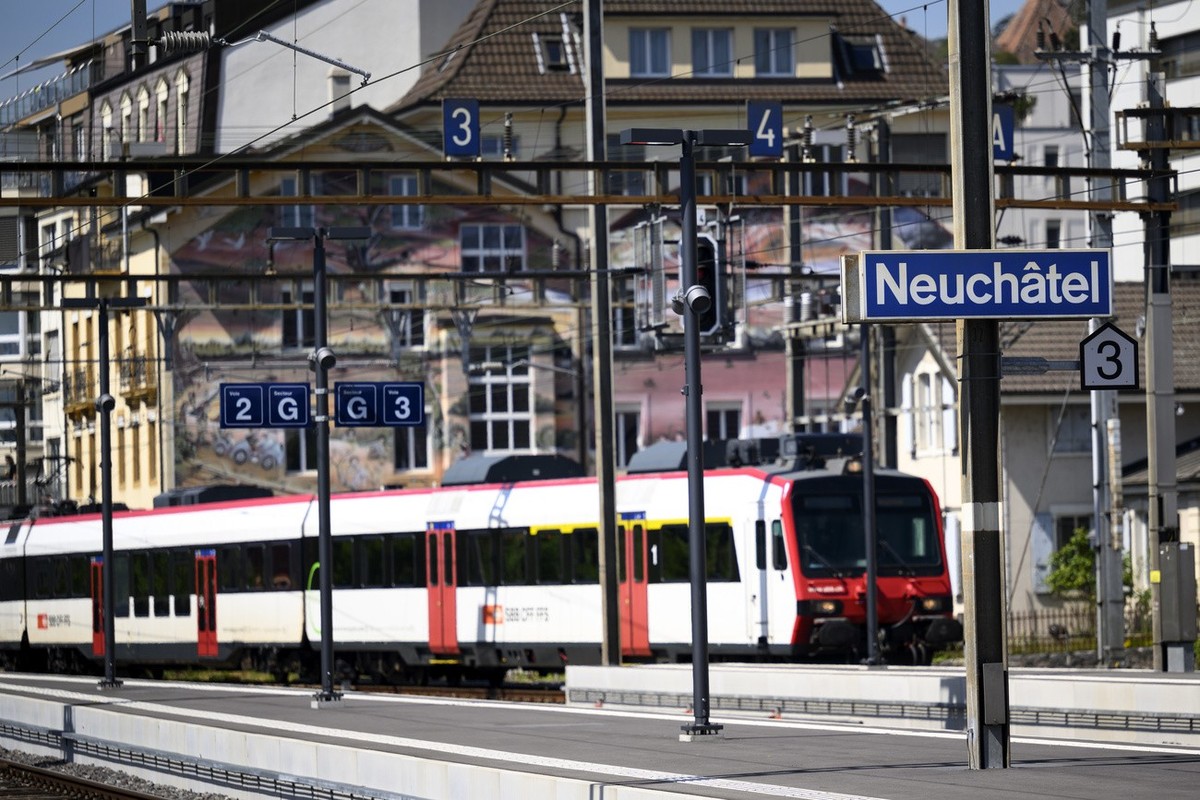 Neuchâtel, La Chaux-de-Fonds, Genève et Yverdon contestent la refonte de l'horaire 2025 des CFF.