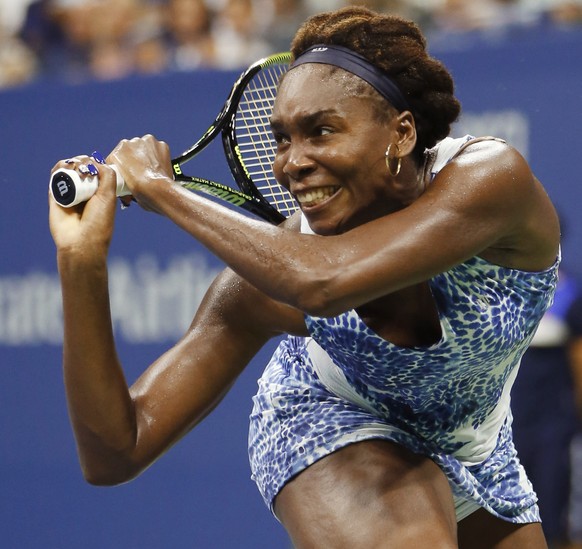 Venus Williams, of the United States, watches a return to Irina Falconi, of the United States, at the U.S. Open tennis tournamen in New York, Wednesday, Sept. 2, 2015. (AP Photo/Kathy Willens)