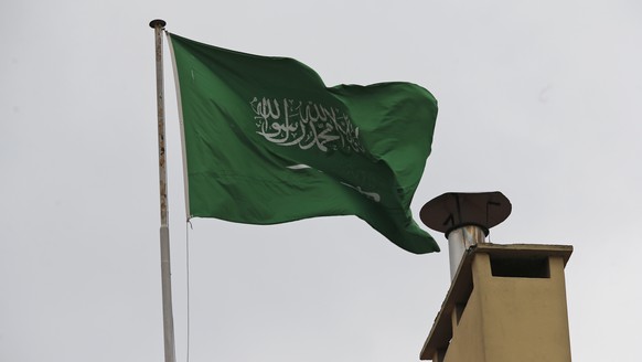 The Saudi Arabia flag flies over the consulate in Istanbul, Tuesday, Oct. 23, 2018. The Turkish president is expected to announce details Tuesday of his country&#039;s investigation into the killing o ...