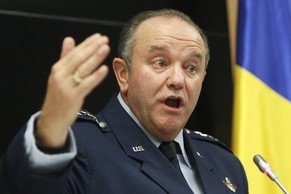 NATO-General Philip Breedlove: Keine Gespräche über Bodentruppen.