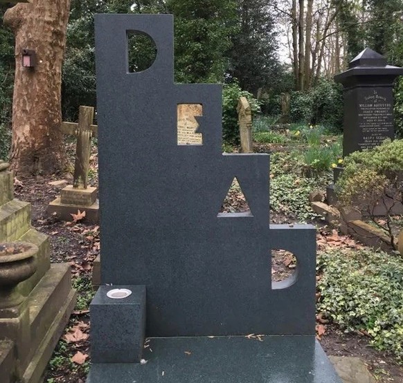 Funny Tombstones

https://www.reddit.com/r/pics/comments/4c5zho/thats_an_unusually_fun_tomb_stone/