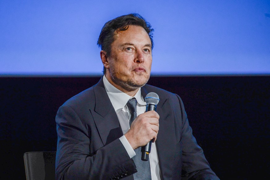 epa10144986 Tesla-founder Elon Musk speaks at a discussion forum during the Offshore Northern Seas (ONS) Conference, in Stavanger, Norway, 29 August 2022. The ONS is taking place from 29 August to 01  ...
