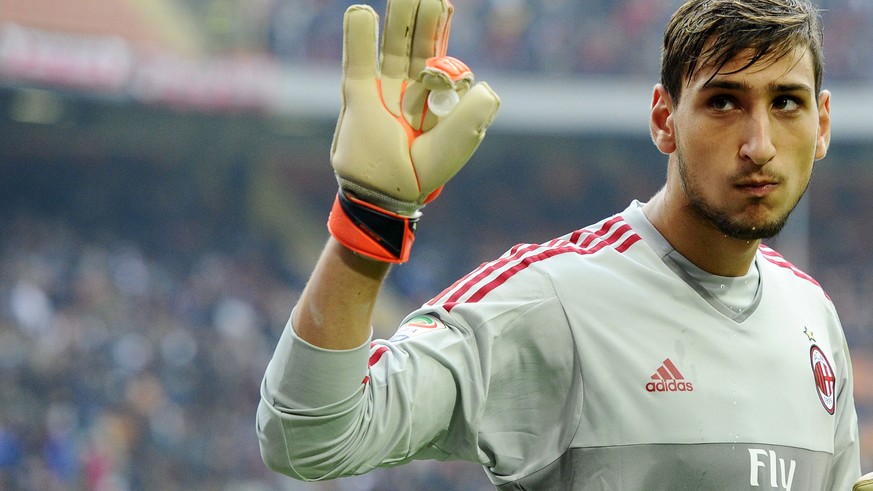 Hat alles im Griff: Der 16-jährige Milan-Torwart Gianluigi Donnarumma.