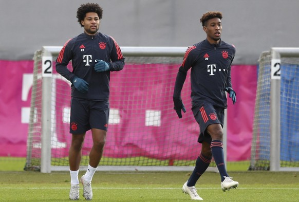 Bayern&#039;s Robert Lewandowski, from left, David Alaba, Serge Gnabry, Kingsley Coman and Jerome Boateng warm up for a training session in Munich, Germany, Tuesday, Dec. 10, 2019 prior to the Champio ...