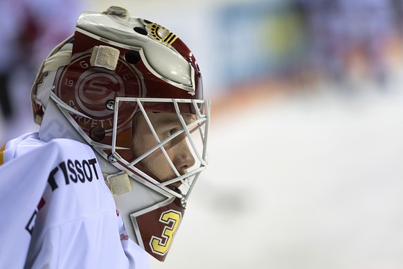 Switzerland&#039;s goalkeeper Gauthier Descloux during the warmup prior to the Ice Hockey Deutschland Cup match between Germany and Switzerland at the Koenig Palast stadium in Krefeld, Germany, on Sat ...