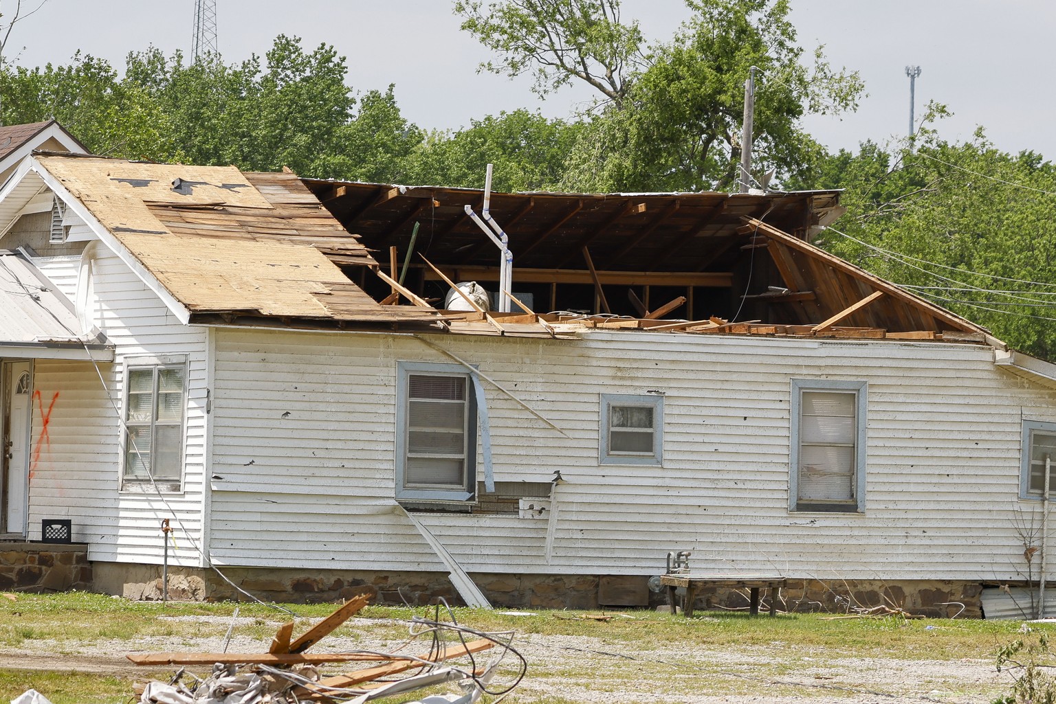epa11327971 A view of a house destroyed by a tornado that hit in Barnsdall, Oklahoma, USA, 08 May 2024. According to Barnsdall Mayor Johnny Kelley, one person was dead while one man was missing, after ...