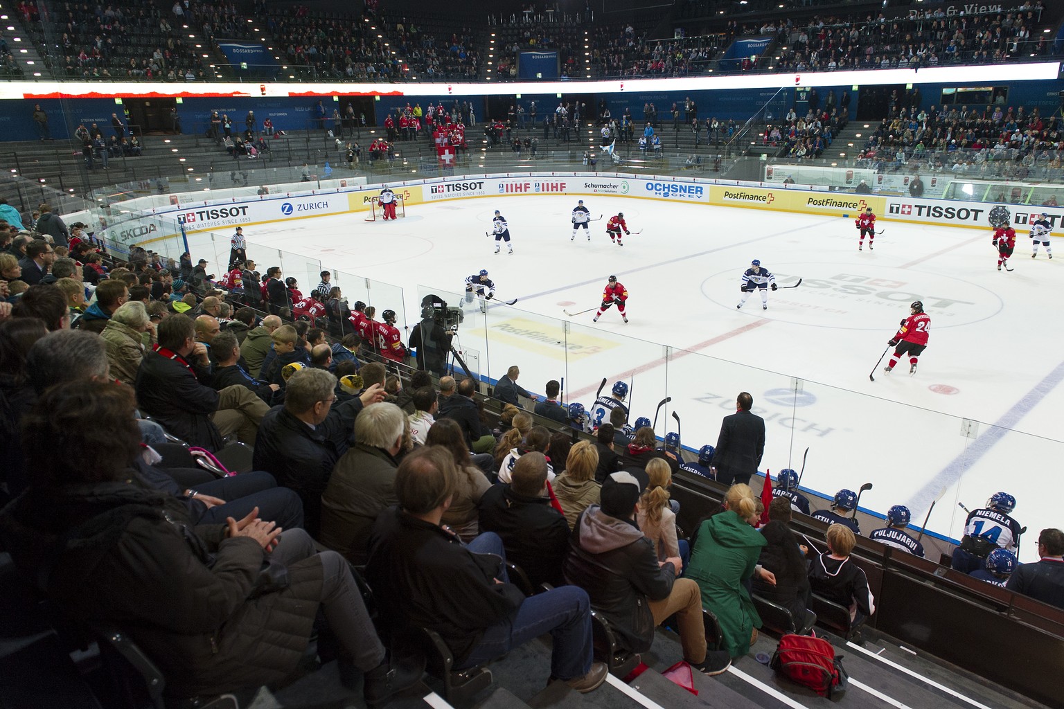 Tolle Kulisse in der Zuger Bossard Arena.