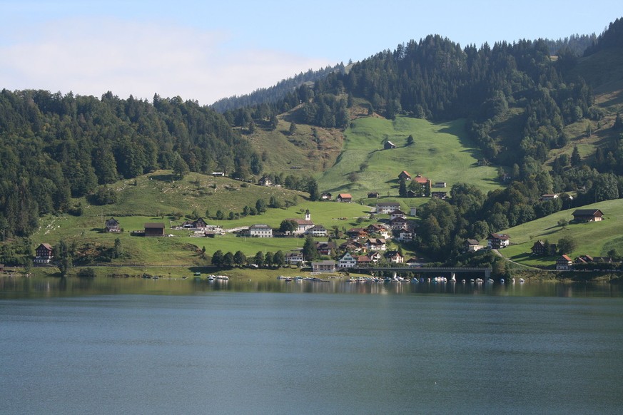 Innerthal im Kanton Schwyz
Von Lutz Fischer-Lamprecht - Eigenes Werk, CC BY-SA 4.0, https://commons.wikimedia.org/w/index.php?curid=2712219