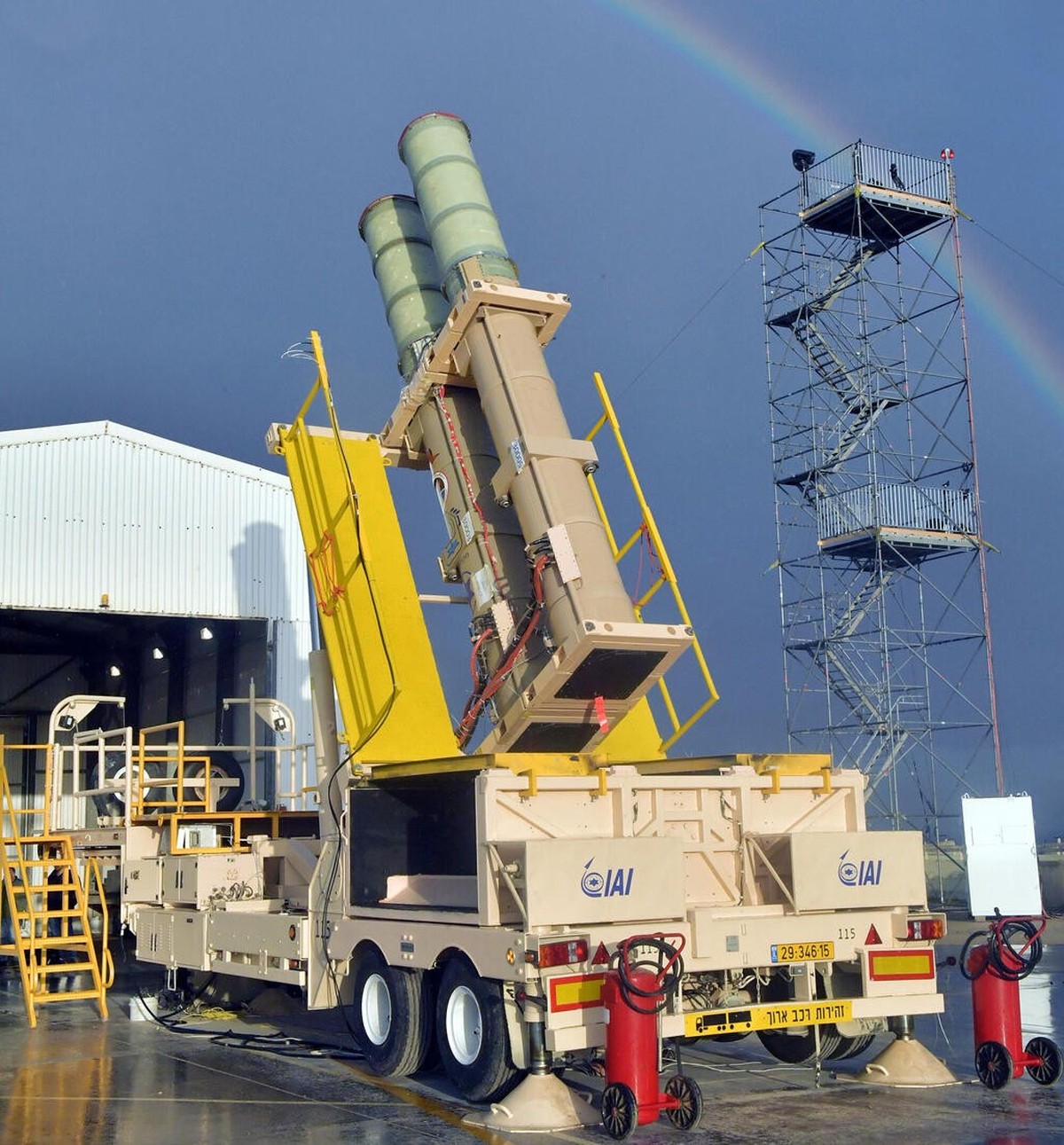 Arrow 3 – israelisches Raketenschutzschirmsystem. Im Bild: die mobile Abschussvorrichtung für die Raketen.