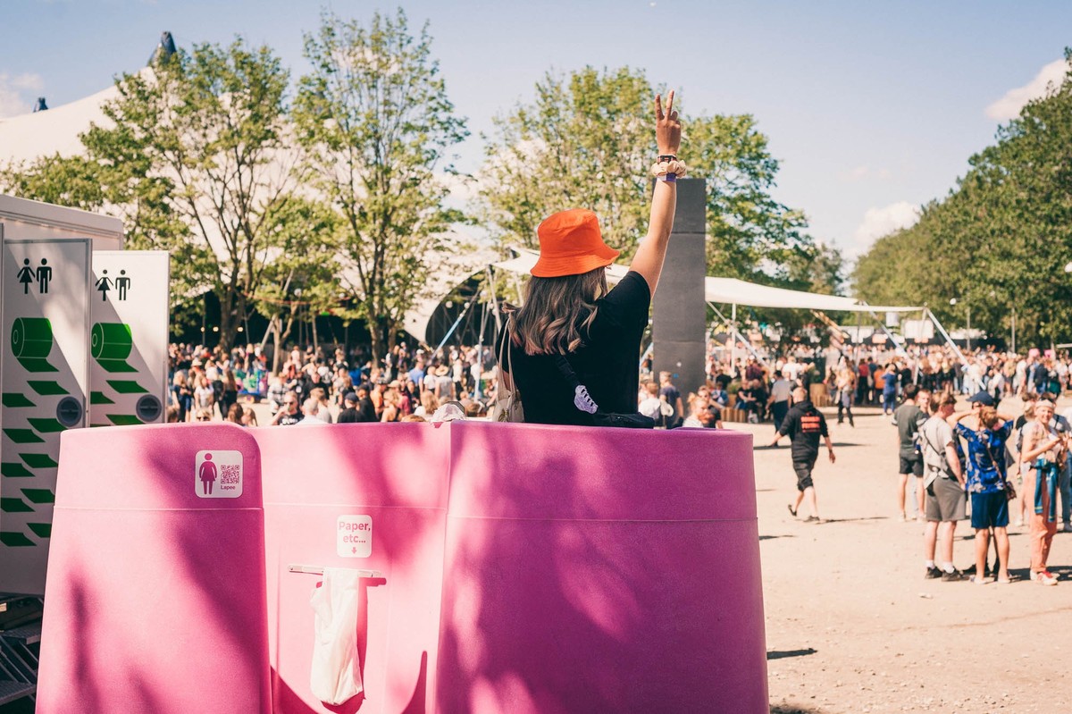 Ein Lappe-Pissoir am Roskilde-Festival in Dänemark, 2019.