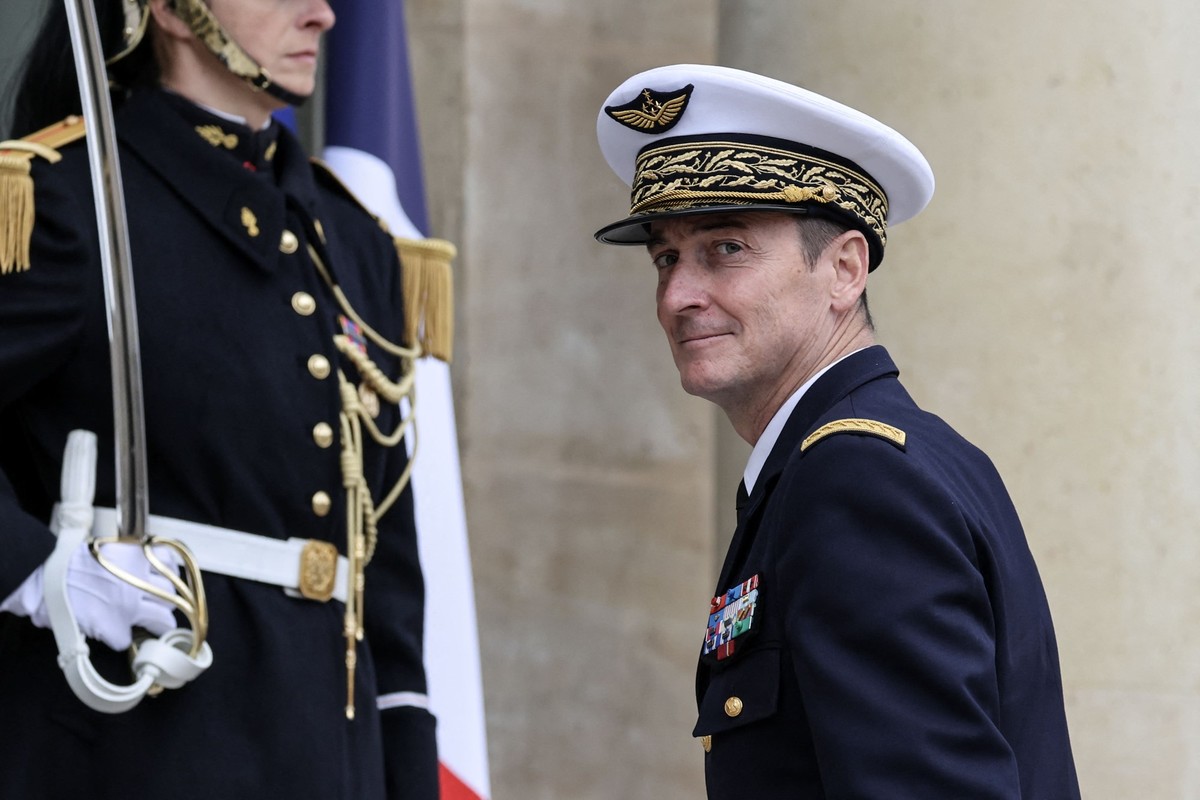Le chef d'État-major des armées françaises Fabien Mandon a déclenché une tempête politique avec des propos.